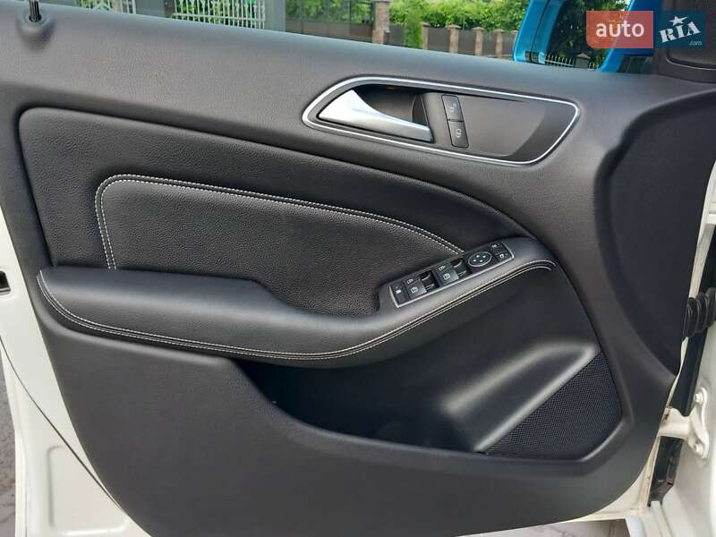 Хетчбек Mercedes-Benz B-Class 2015 в Луцьку