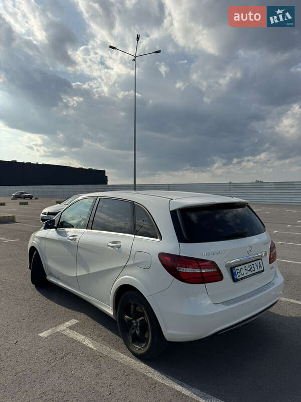 Хэтчбек Mercedes-Benz B-Class 2015 в Львове