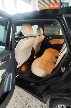 Хэтчбек Mercedes-Benz B-Class 2016 в 
