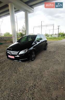 Хэтчбек Mercedes-Benz B-Class 2016 в 