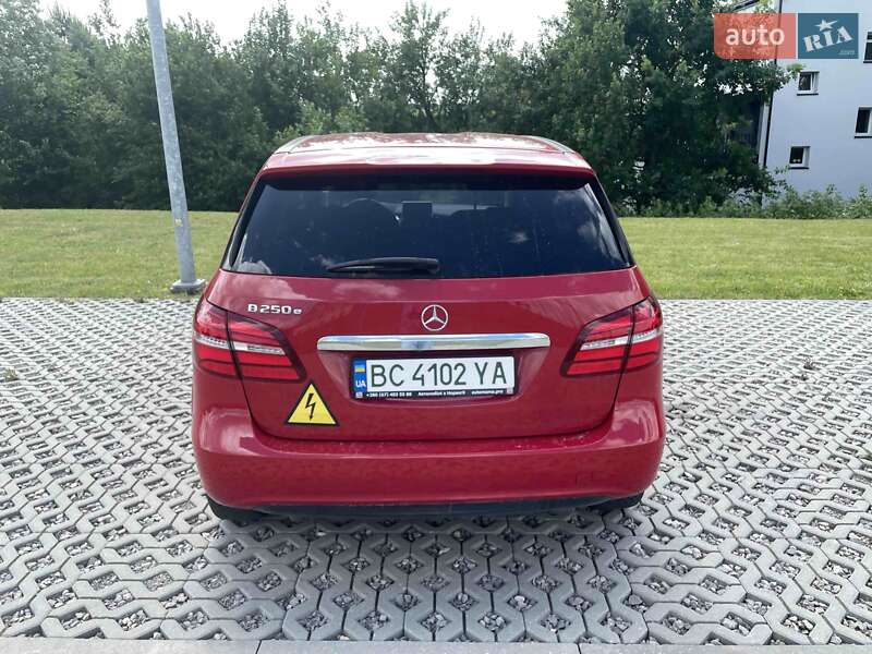 Хэтчбек Mercedes-Benz B-Class 2015 в Львове