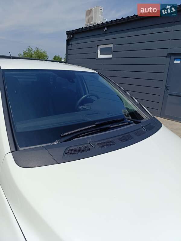 Хэтчбек Mercedes-Benz B-Class 2010 в Вольногорске
