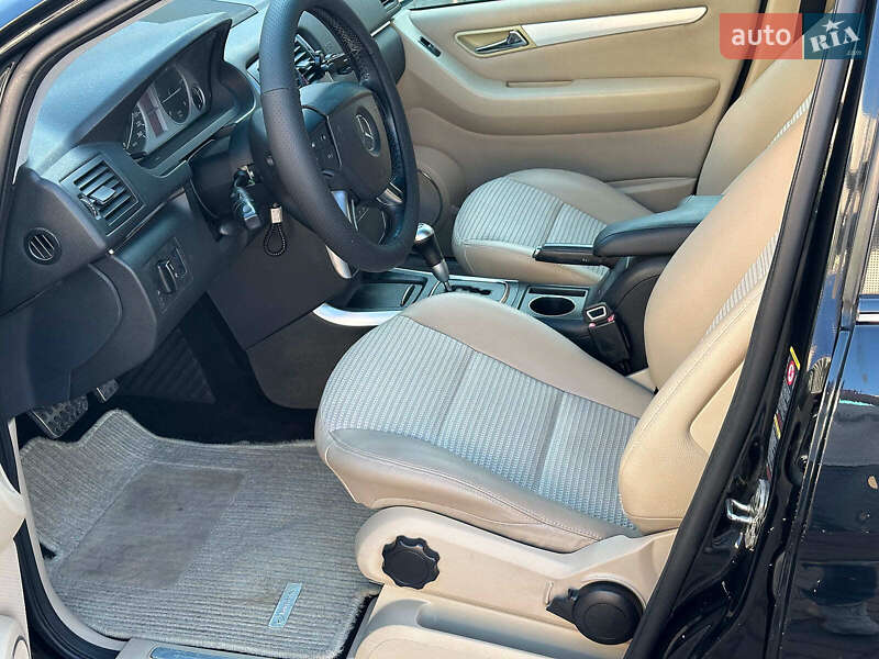 Хэтчбек Mercedes-Benz B-Class 2005 в Одессе