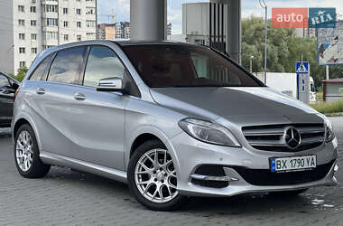 Хэтчбек Mercedes-Benz B-Class 2016 в 