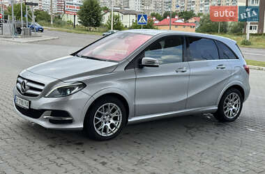 Хэтчбек Mercedes-Benz B-Class 2016 в 