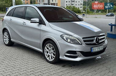 Хэтчбек Mercedes-Benz B-Class 2016 в 