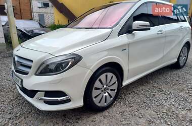 Хэтчбек Mercedes-Benz B-Class 2017 в Виннице