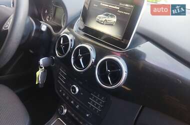 Хэтчбек Mercedes-Benz B-Class 2015 в 