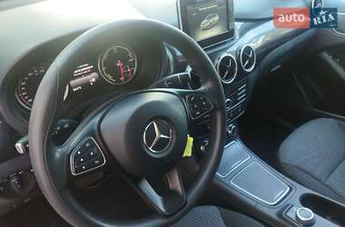Хэтчбек Mercedes-Benz B-Class 2015 в 