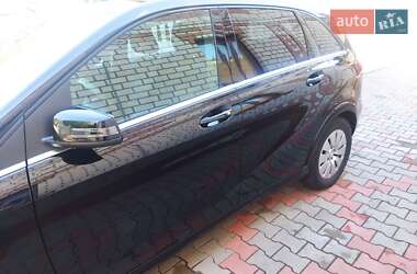 Хэтчбек Mercedes-Benz B-Class 2015 в 