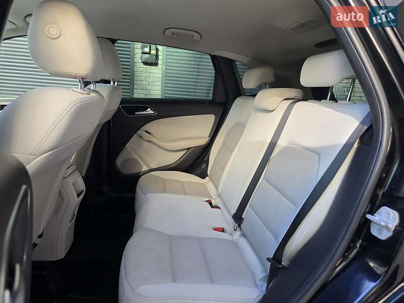 Хэтчбек Mercedes-Benz B-Class 2016 в Хмельницком