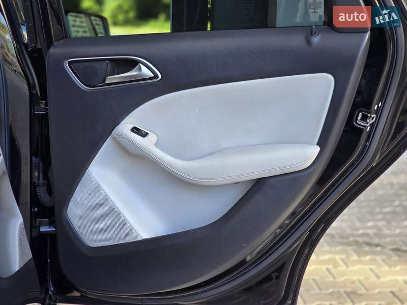 Хэтчбек Mercedes-Benz B-Class 2016 в Хмельницком