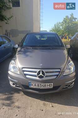 Mercedes-Benz B-Class 2011