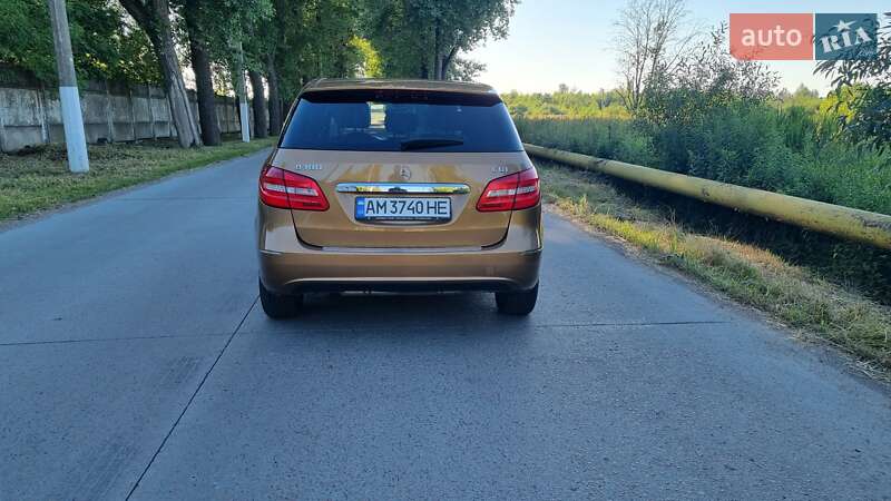 Хэтчбек Mercedes-Benz B-Class 2012 в Коростене