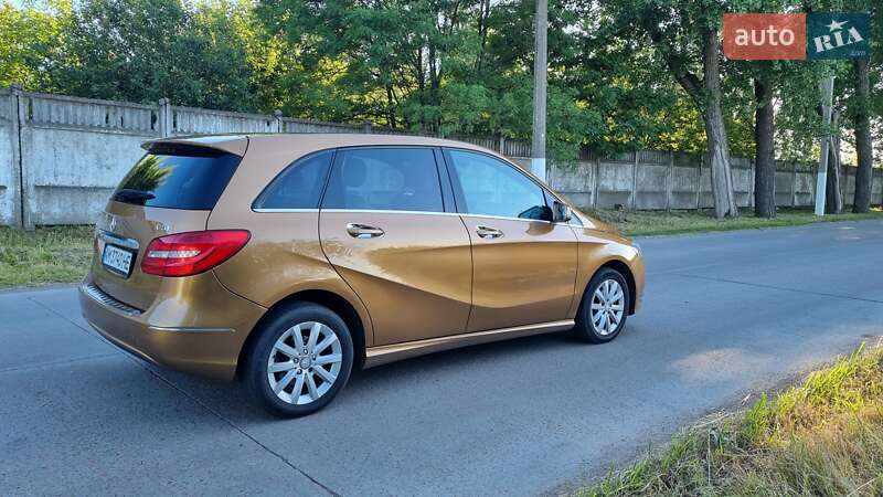Хэтчбек Mercedes-Benz B-Class 2012 в Коростене
