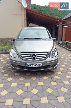 Хэтчбек Mercedes-Benz B-Class 2006 в 