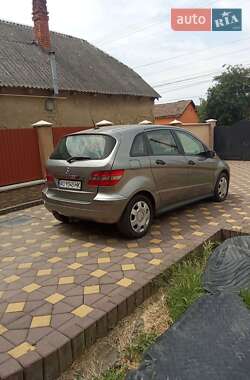 Хэтчбек Mercedes-Benz B-Class 2006 в 
