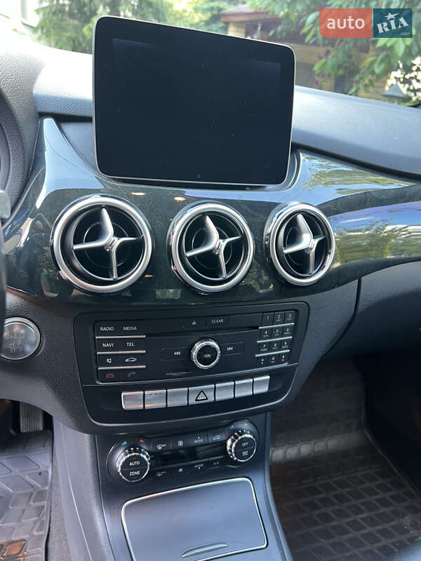 Хэтчбек Mercedes-Benz B-Class 2017 в Харькове