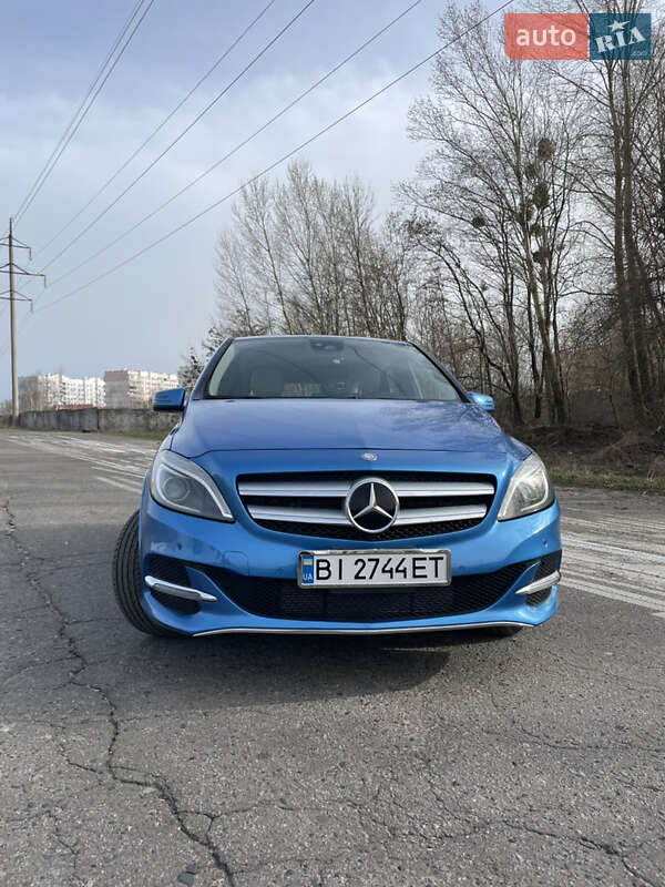 Mercedes-Benz B-Class 2015