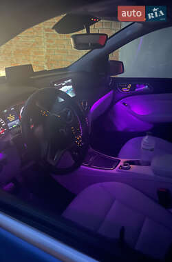 Хэтчбек Mercedes-Benz B-Class 2015 в 