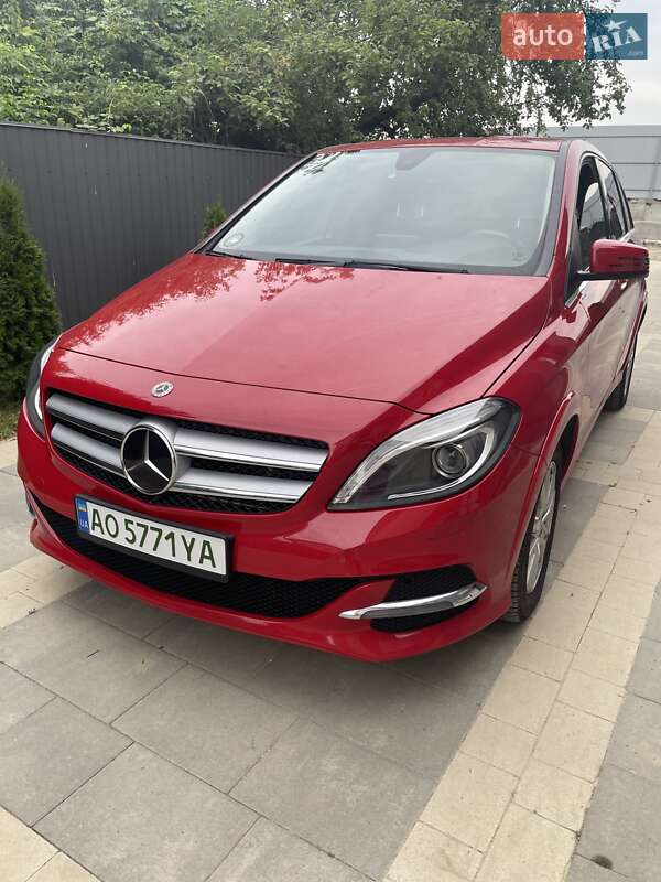 Mercedes-Benz B-Class 2017