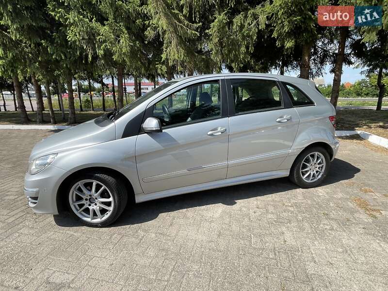 Хэтчбек Mercedes-Benz B-Class 2010 в Ровно фото 5 Хэтчбек Mercedes-Benz B-Class 2010 в Ровно