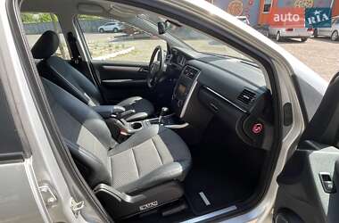 Хэтчбек Mercedes-Benz B-Class 2010 в 