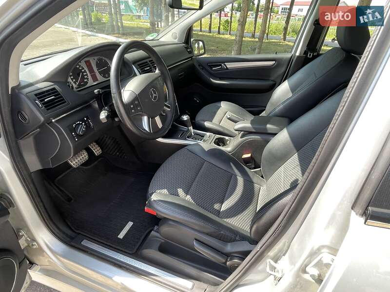 Хэтчбек Mercedes-Benz B-Class 2010 в Ровно фото 16 Хэтчбек Mercedes-Benz B-Class 2010 в Ровно