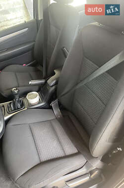 Хэтчбек Mercedes-Benz B-Class 2010 в 
