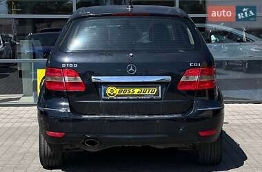 Хэтчбек Mercedes-Benz B-Class 2011 в 