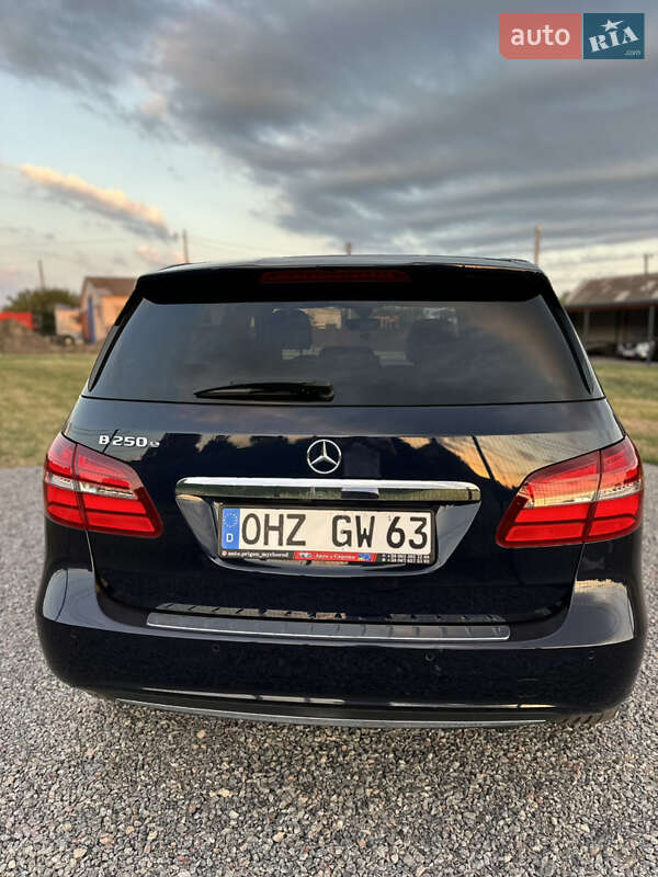Хэтчбек Mercedes-Benz B-Class 2017 в Миргороде
