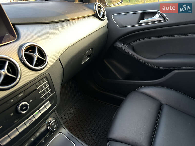 Хэтчбек Mercedes-Benz B-Class 2017 в Миргороде