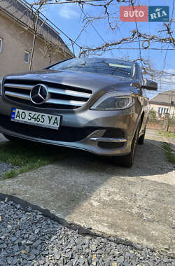 Mercedes-Benz B-Class 2017 Mercedes-Benz B-Class 2017