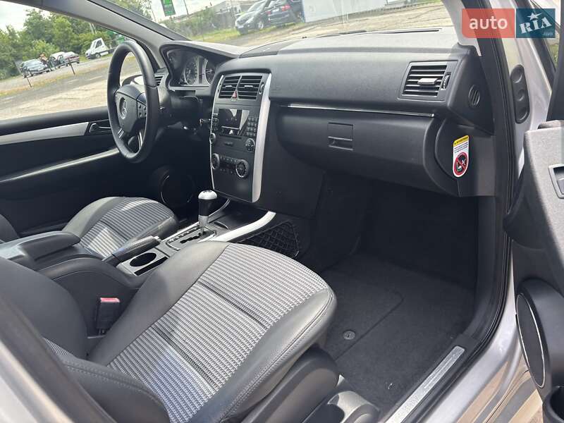 Хэтчбек Mercedes-Benz B-Class 2007 в Нововолынске