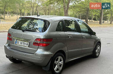 Хэтчбек Mercedes-Benz B-Class 2007 в 