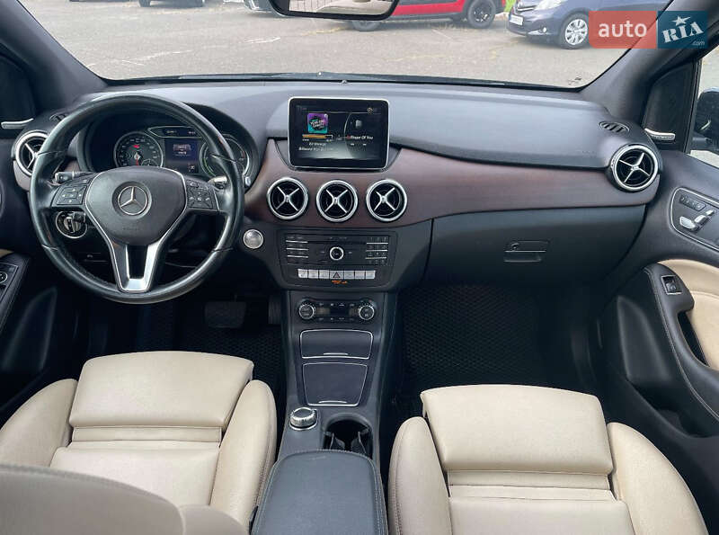 Хэтчбек Mercedes-Benz B-Class 2016 в Одессе фото 5 Хэтчбек Mercedes-Benz B-Class 2016 в Одессе
