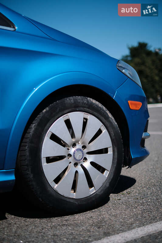 Хэтчбек Mercedes-Benz B-Class 2014 в Броварах