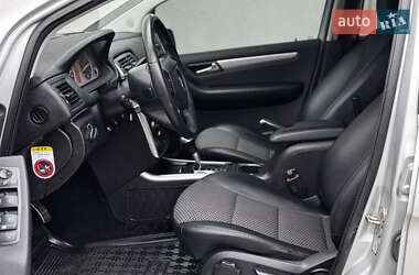 Хэтчбек Mercedes-Benz B-Class 2010 в 