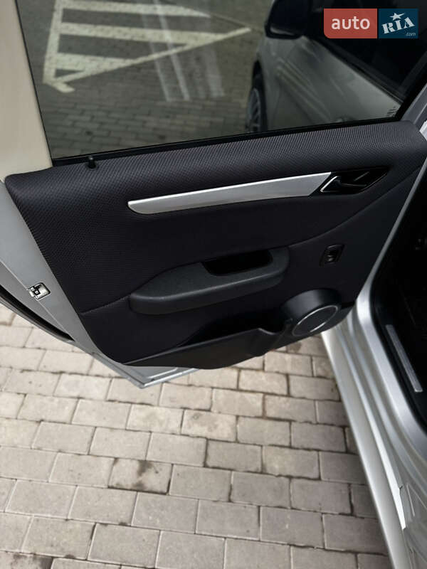 Хетчбек Mercedes-Benz B-Class 2010 в Одесі