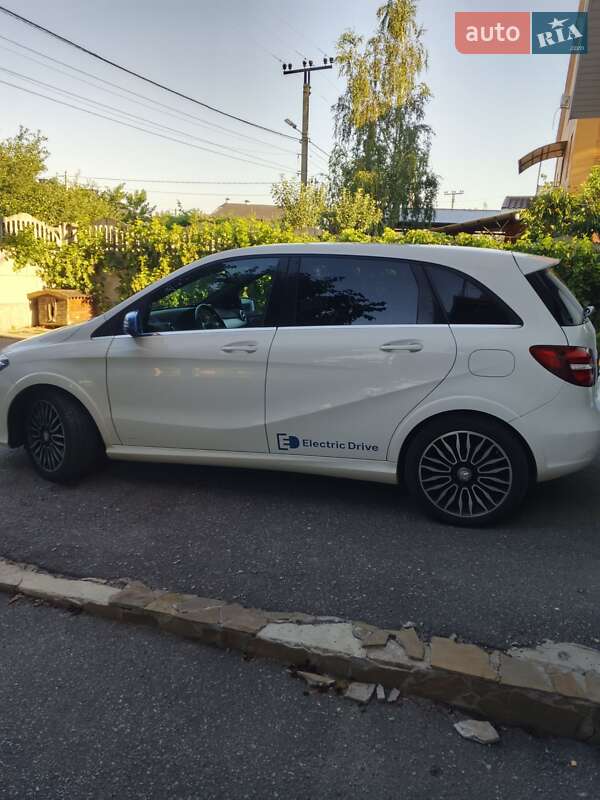 Хэтчбек Mercedes-Benz B-Class 2015 в Полтаве