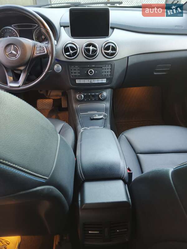 Хэтчбек Mercedes-Benz B-Class 2015 в Полтаве
