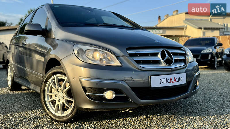 Хэтчбек Mercedes-Benz B-Class 2011 в Ивано-Франковске