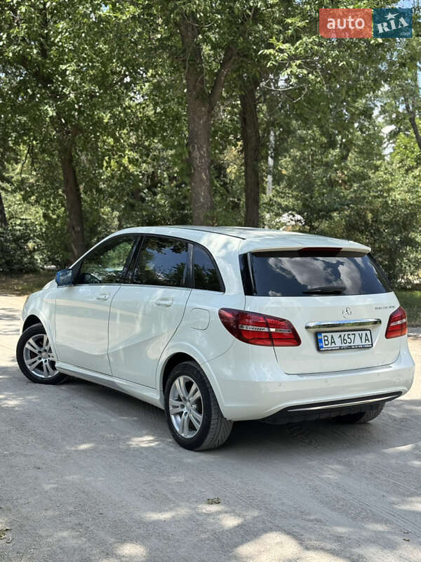 Хэтчбек Mercedes-Benz B-Class 2014 в Кропивницком