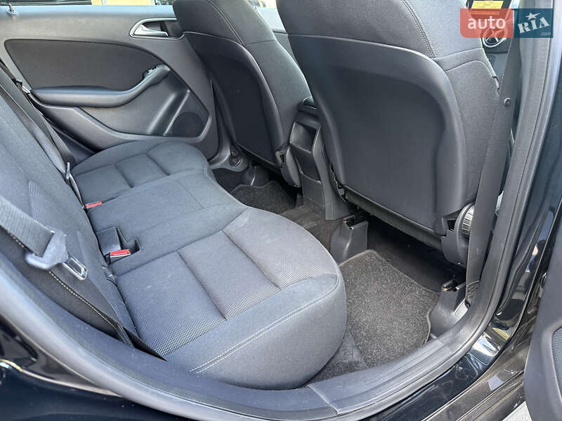 Хэтчбек Mercedes-Benz B-Class 2012 в Киеве