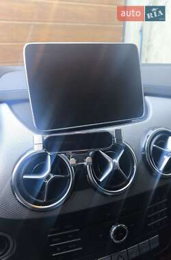 Хэтчбек Mercedes-Benz B-Class 2015 в 