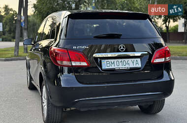 Хэтчбек Mercedes-Benz B-Class 2016 в 