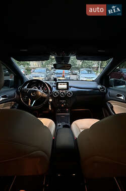 Хэтчбек Mercedes-Benz B-Class 2014 в 