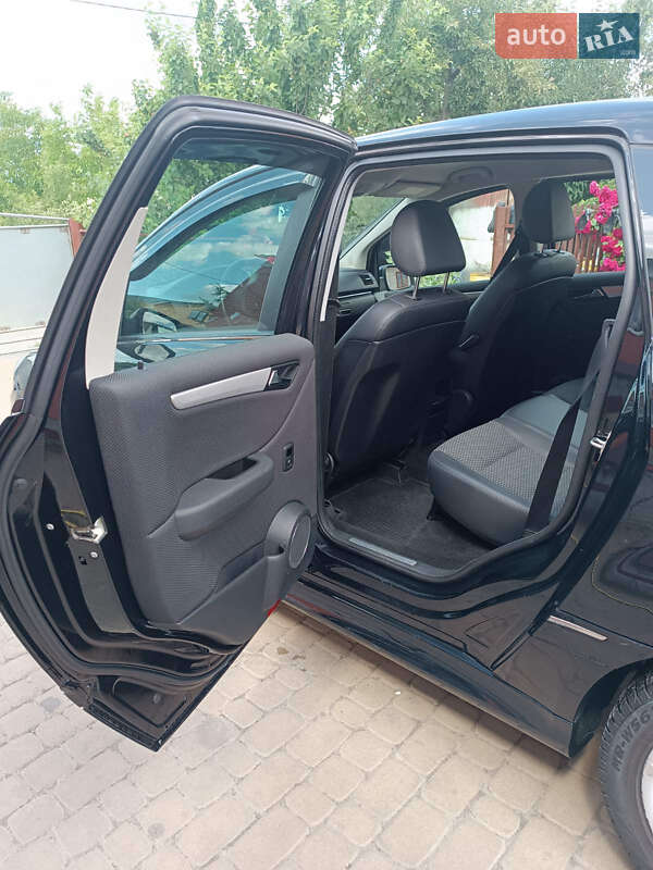 Хэтчбек Mercedes-Benz B-Class 2009 в Деражне