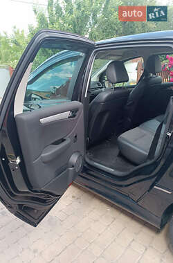 Хетчбек Mercedes-Benz B-Class 2009 в 