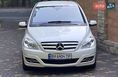 Хэтчбек Mercedes-Benz B-Class 2010 в 